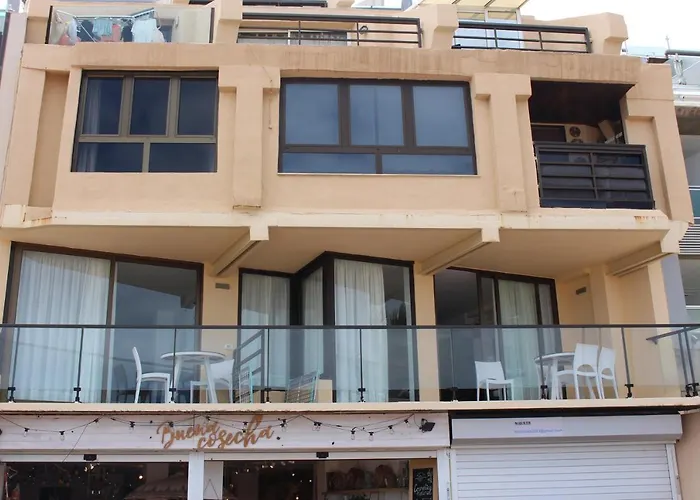 Lord Nelson Canteras 1 アパート *